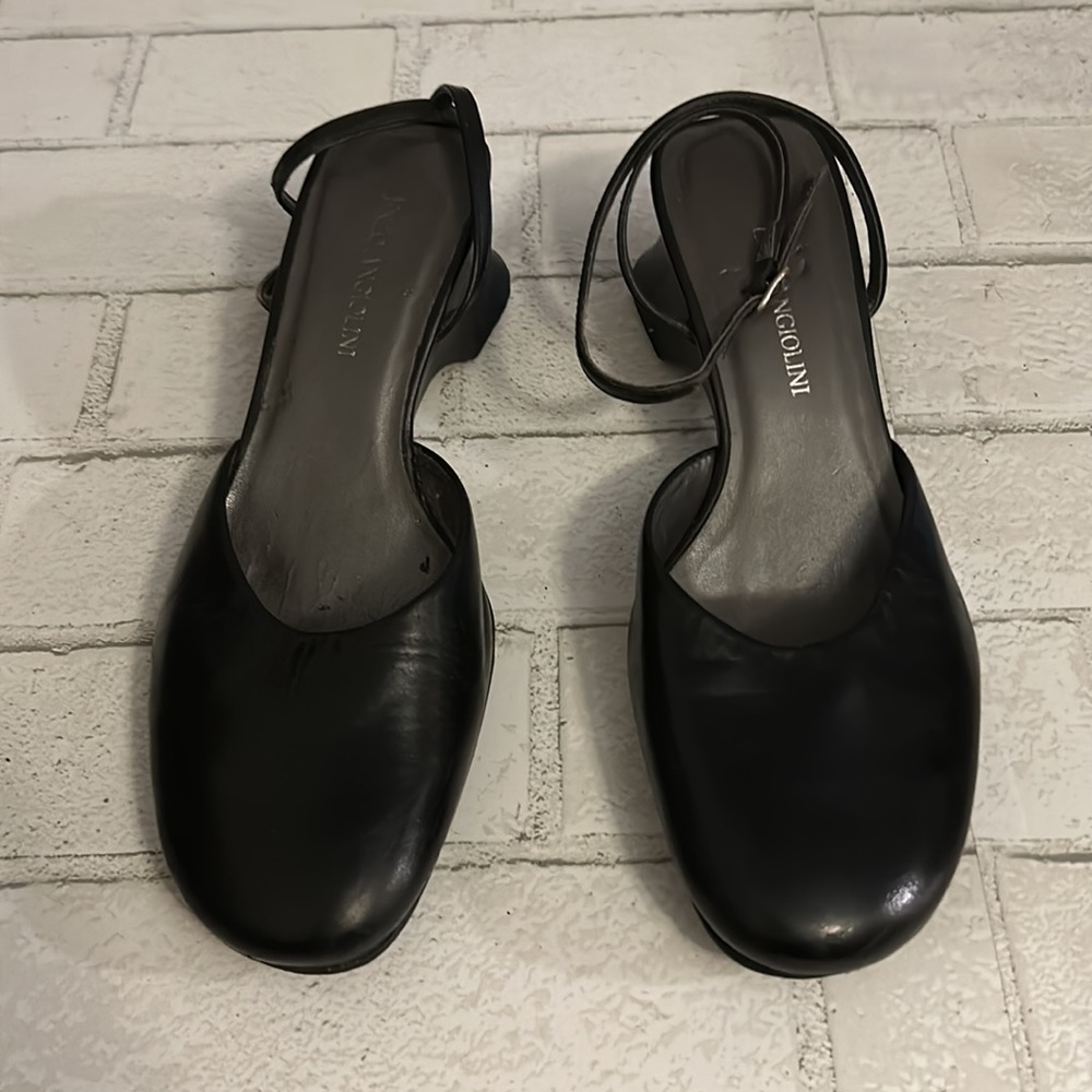 Enzo Angiolini Faux Leather Black Closed Toe Kitten Heel Sandal Size 6.5 - Picture 2 of 7